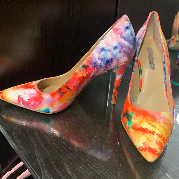 High Heels - Picture 2 of 5